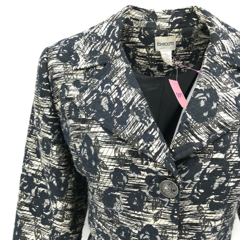 Chico's Triple Button Collared Floral Blazer Sz 8 - Picture 2 of 8